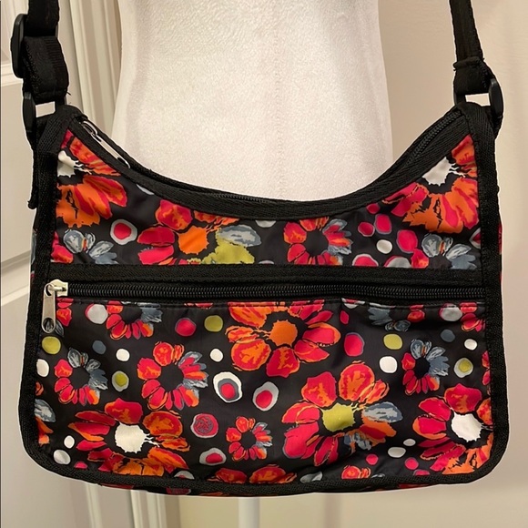 Floral Shoulder Bag with Hobo Style Adjustable Strap Pockets New - Picture 1 of 12